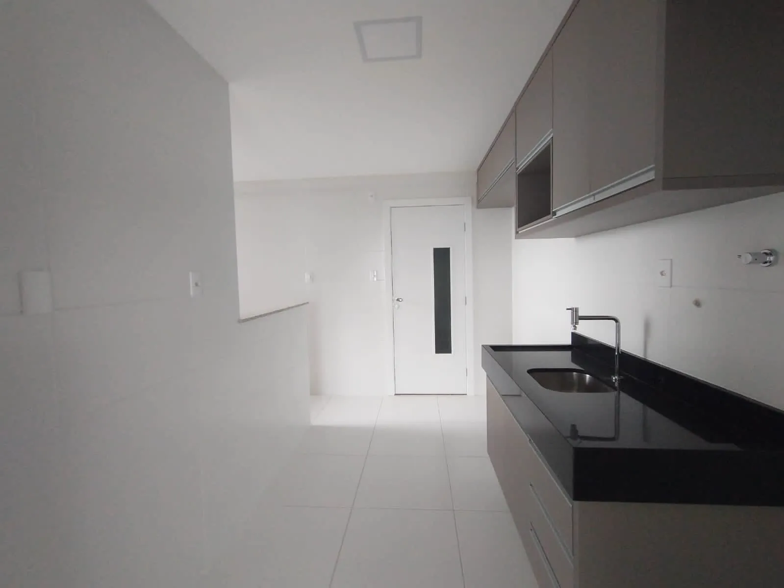 Apartamento em Santa Mônica, foto 6 de 14